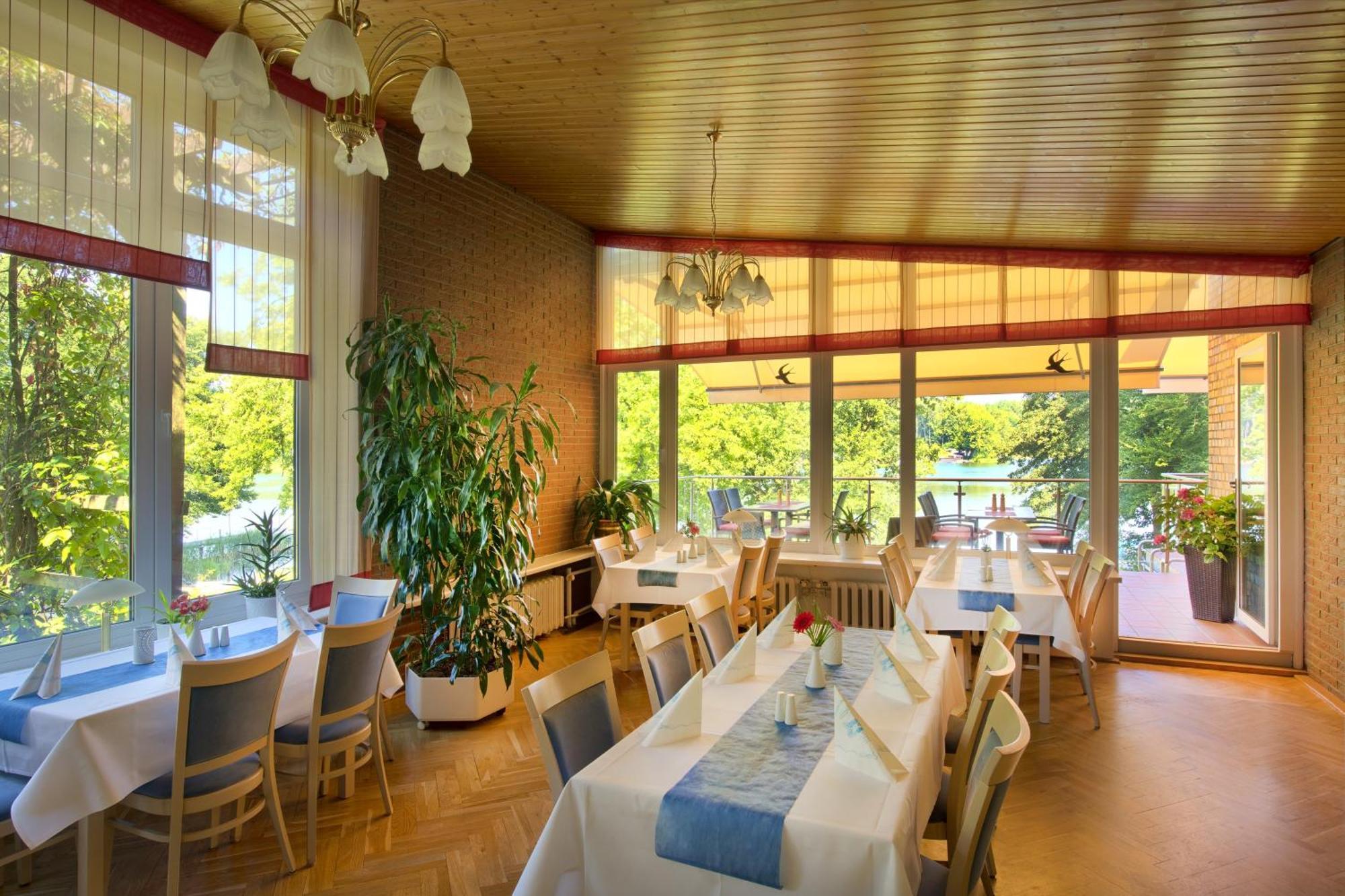 Seehotel Ichlim Sewekow 外观 照片